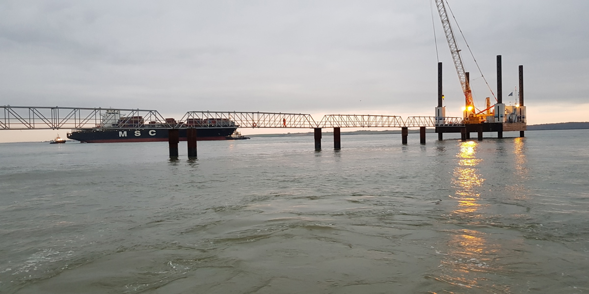 Thames Estuary, United Kingdom / JB-108