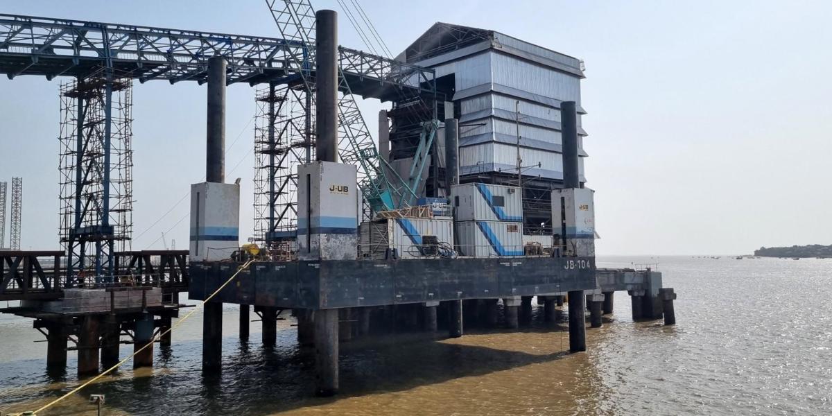 Kovaya, Gujarat , India / JB-104